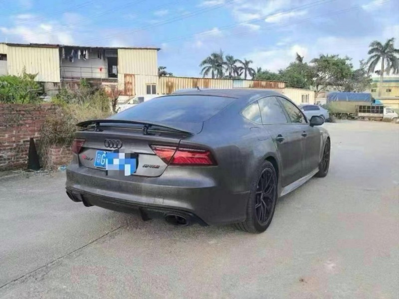 广州17年奥迪RS77