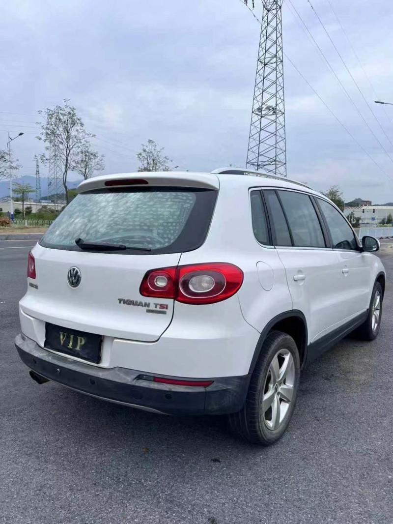 广州11年大众途观L8
