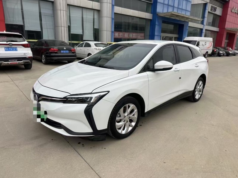 济宁23年别克微蓝3