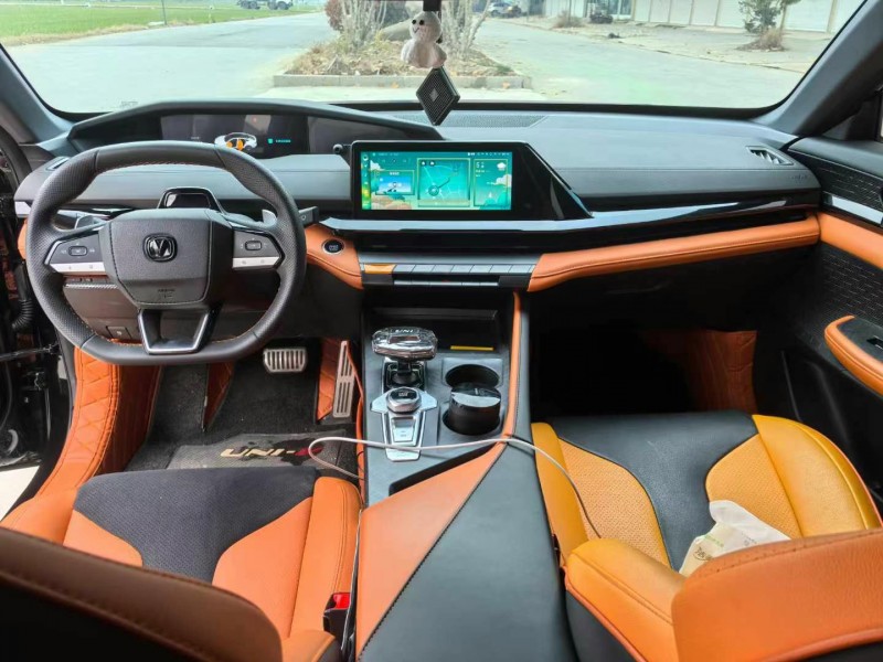 徐州23年长安汽车UNI-V5