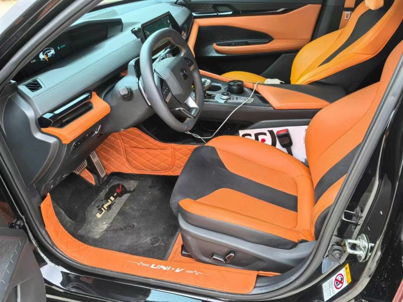 徐州23年长安汽车UNI-V6