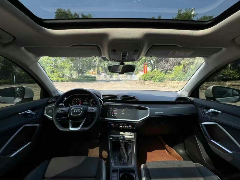 青岛23年奥迪Q34