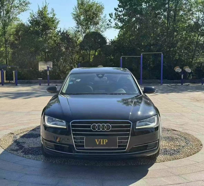 青岛15年奥迪A8L1