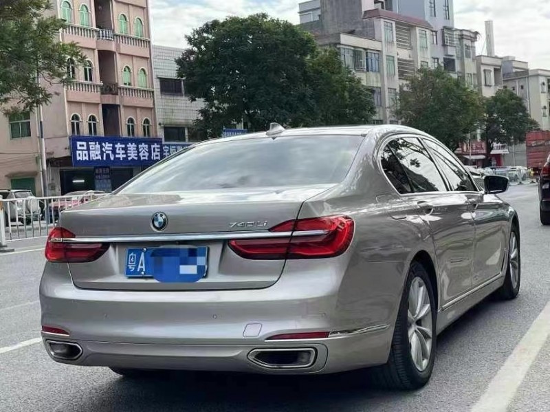 广州16年宝马7系9