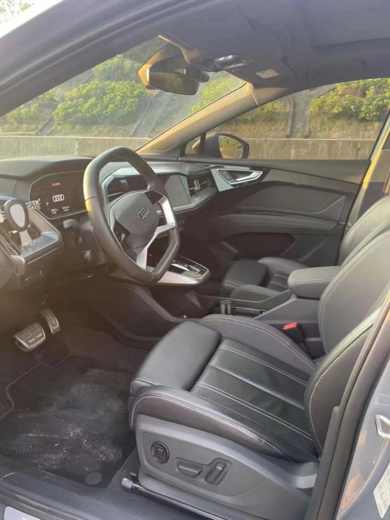 广州23年奥迪Q46