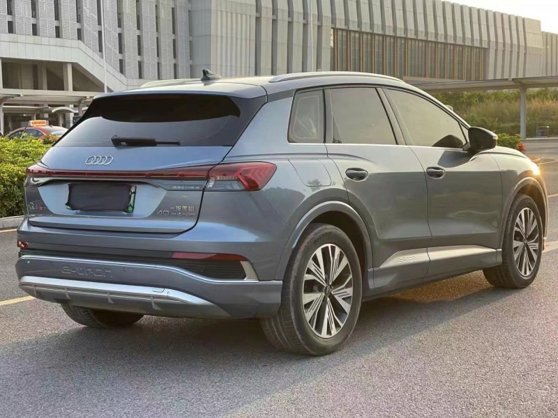 广州23年奥迪Q47