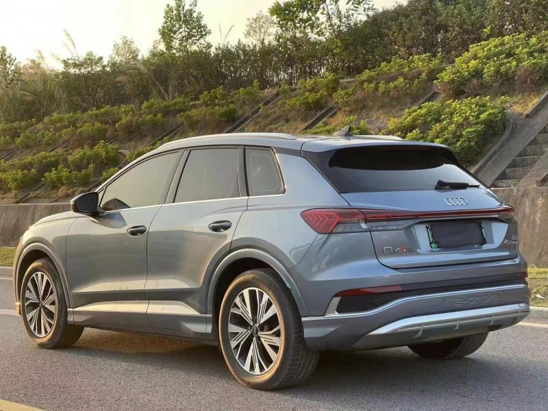 广州23年奥迪Q48