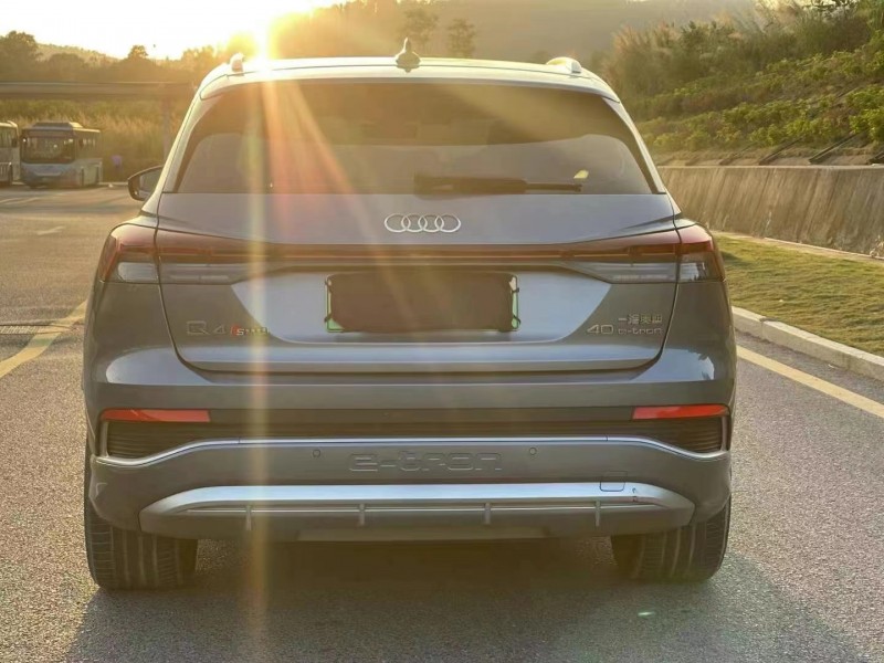 广州23年奥迪Q49