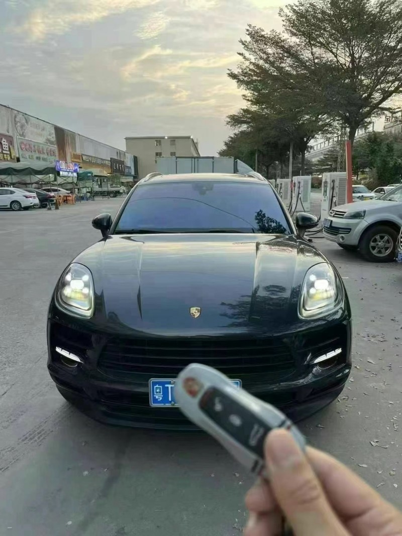 广州19年保时捷Macan1