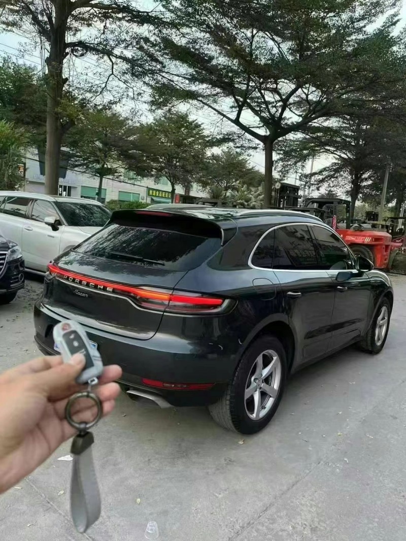 广州19年保时捷Macan6