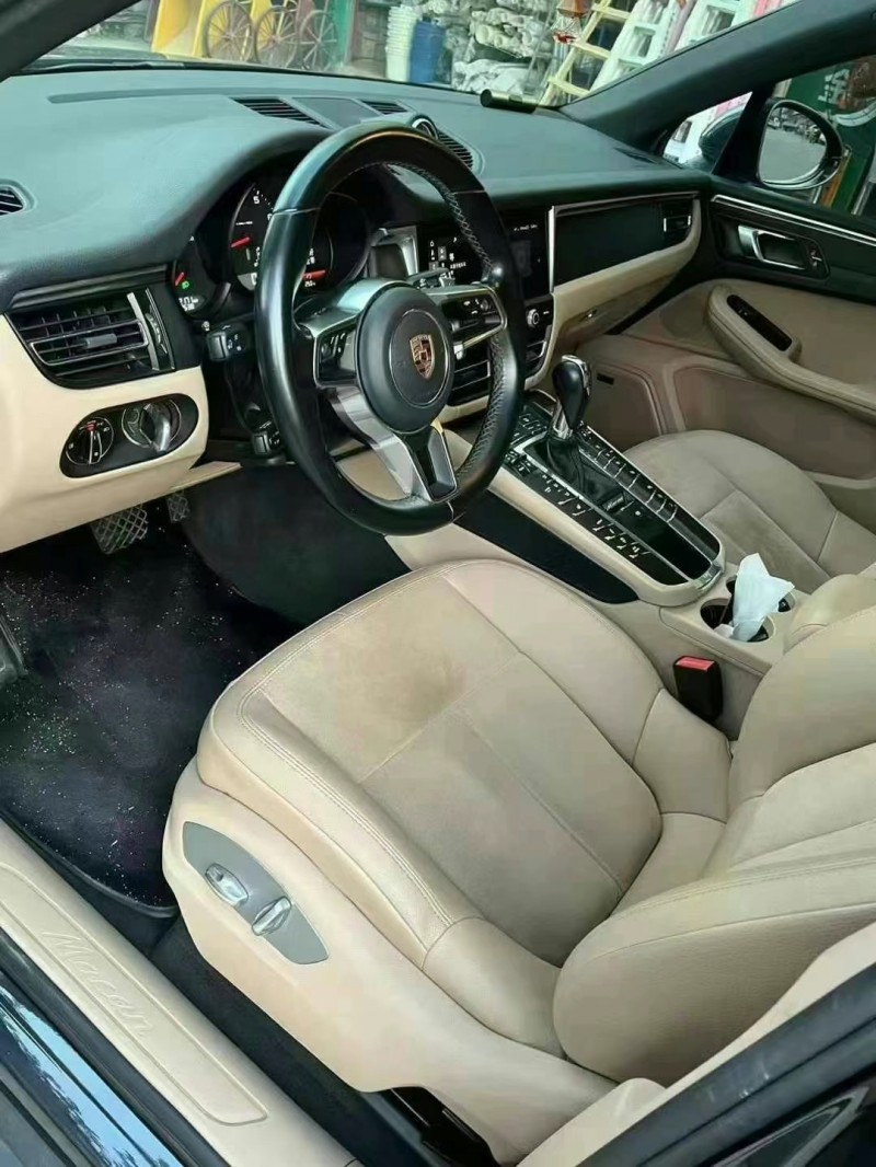 广州19年保时捷Macan7