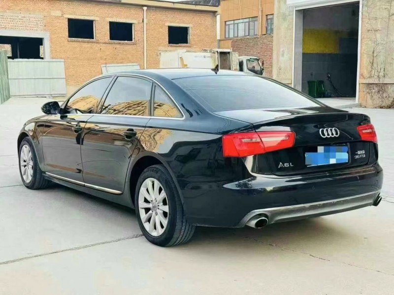 济宁15年奥迪A6L9