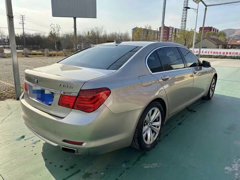 济宁11年宝马7系5