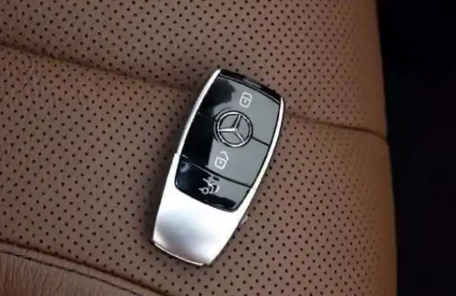抵押車怎么防止原車主有鑰匙