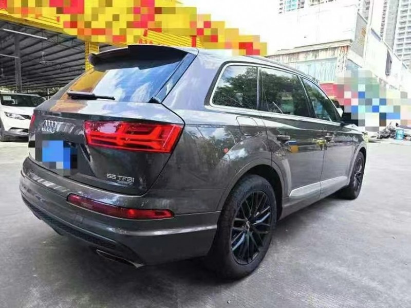 济宁19年奥迪Q74