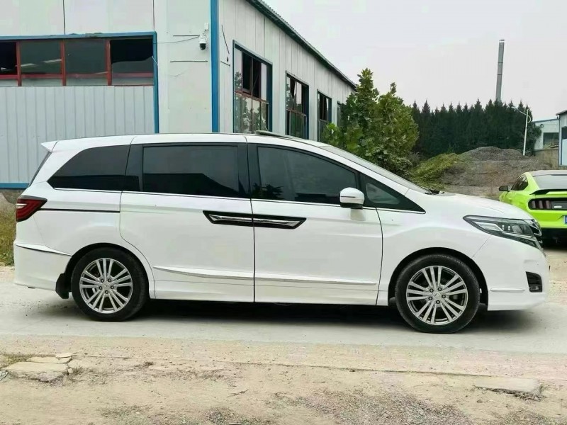 枣庄18年本田艾力绅8