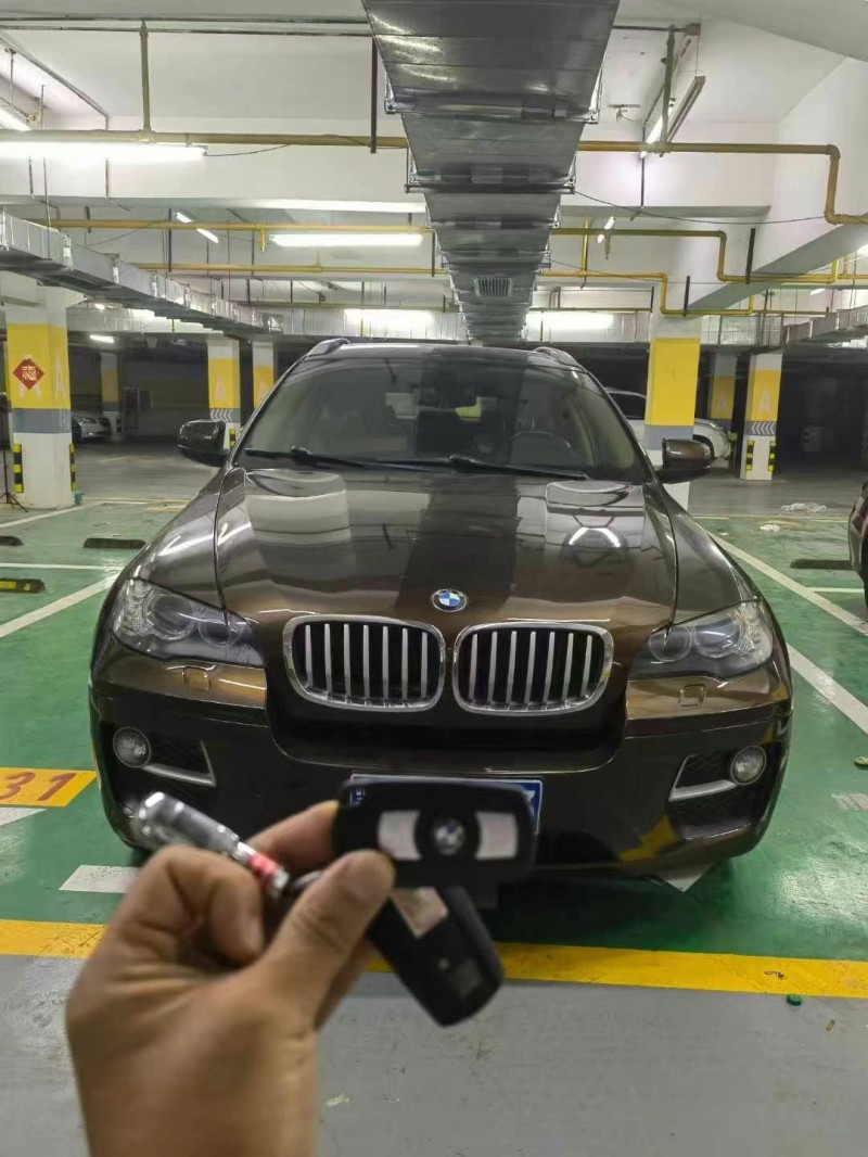 武汉14年宝马X61