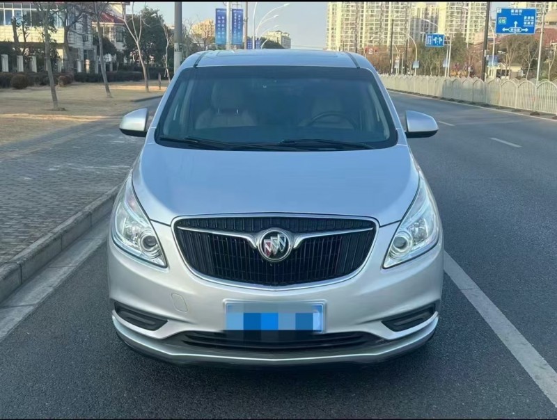 济宁18年别克GL81