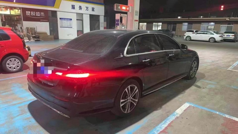 济宁22年奔驰E2
