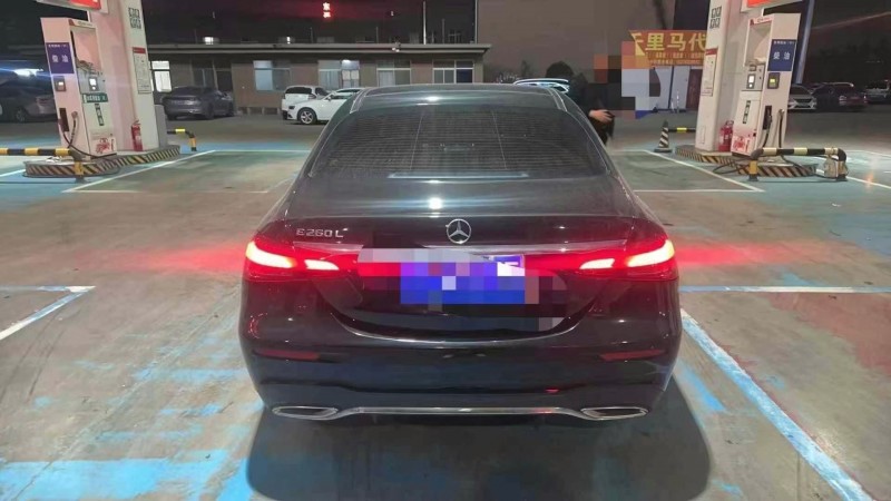 济宁22年奔驰E5