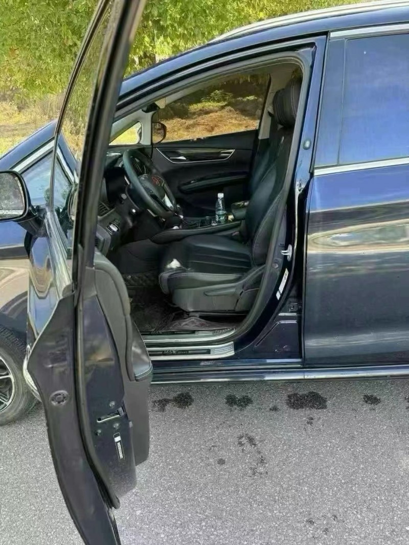 青岛18年比亚迪宋2