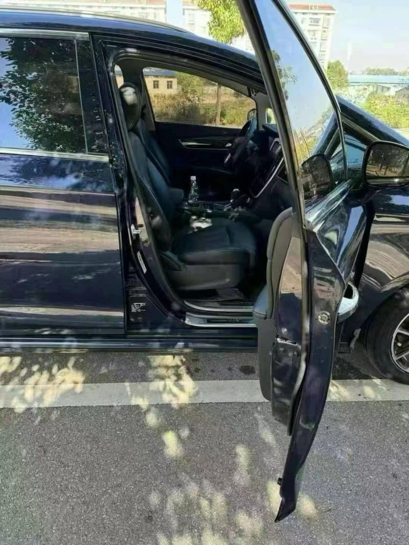 青岛18年比亚迪宋7