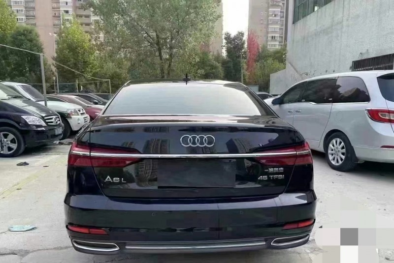 济宁19年奥迪A6L2