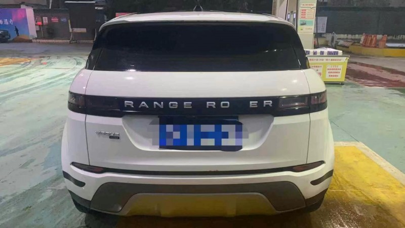 济宁19年路虎极光8