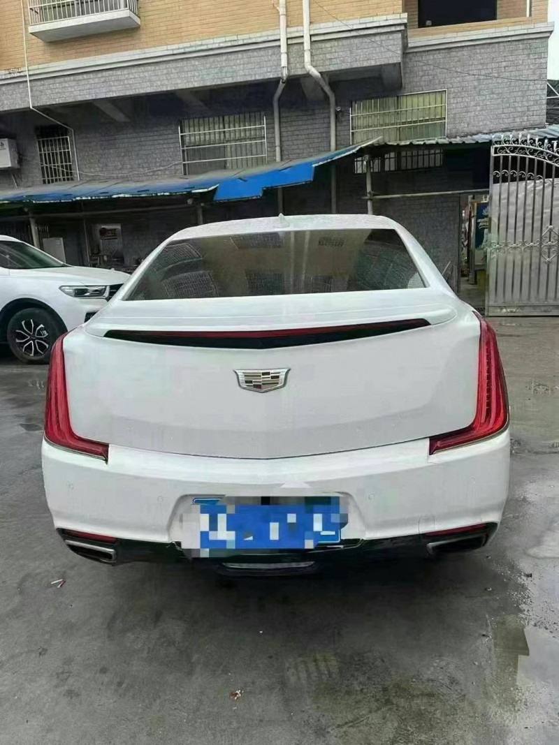 济宁19年凯迪拉克XTS5