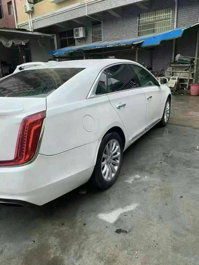 济宁19年凯迪拉克XTS6