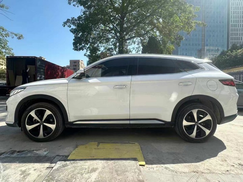 广州21年比亚迪宋7