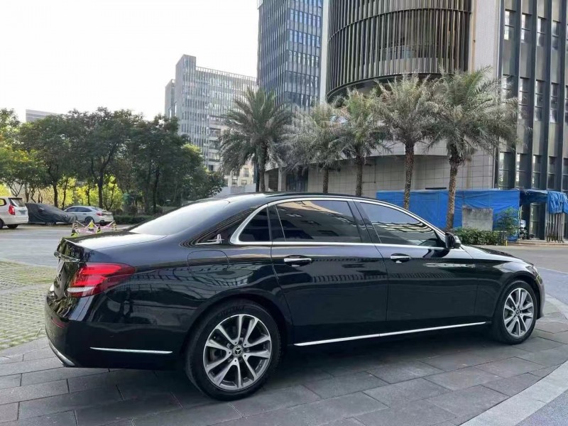 广州19年奔驰E4