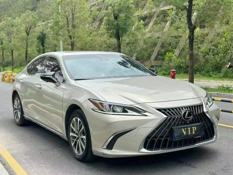 广州22年雷克萨斯ES2