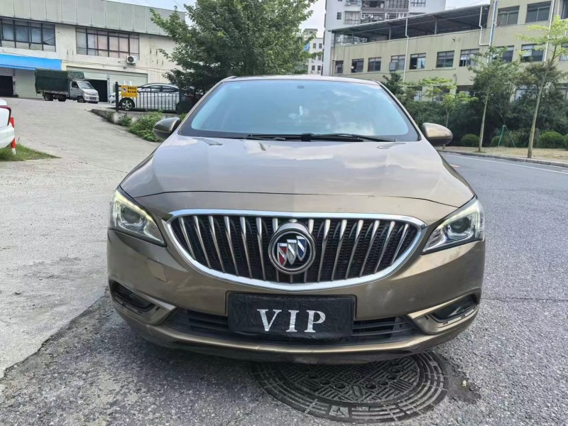 广州16年别克威朗1