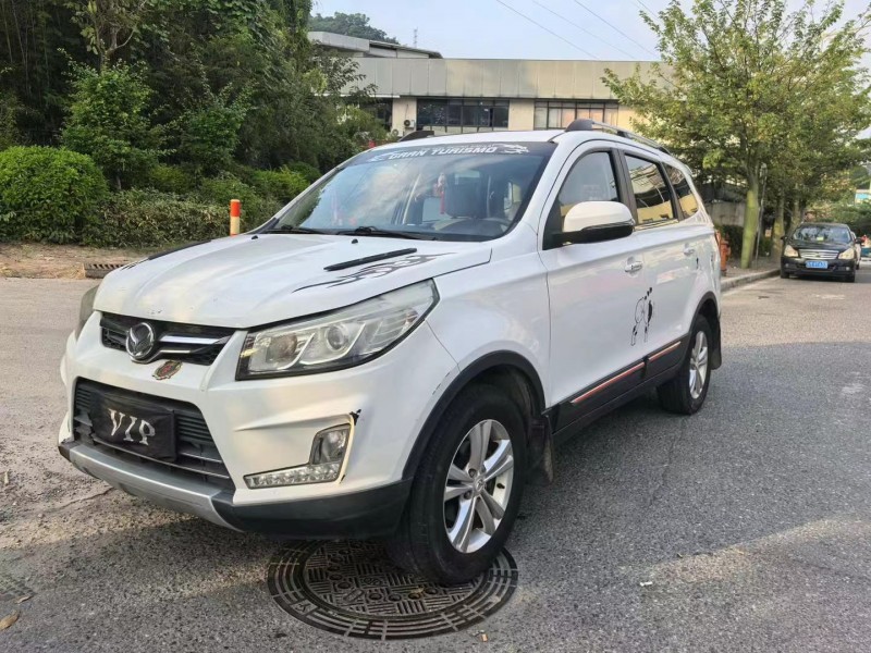 广州19年北汽幻速S32