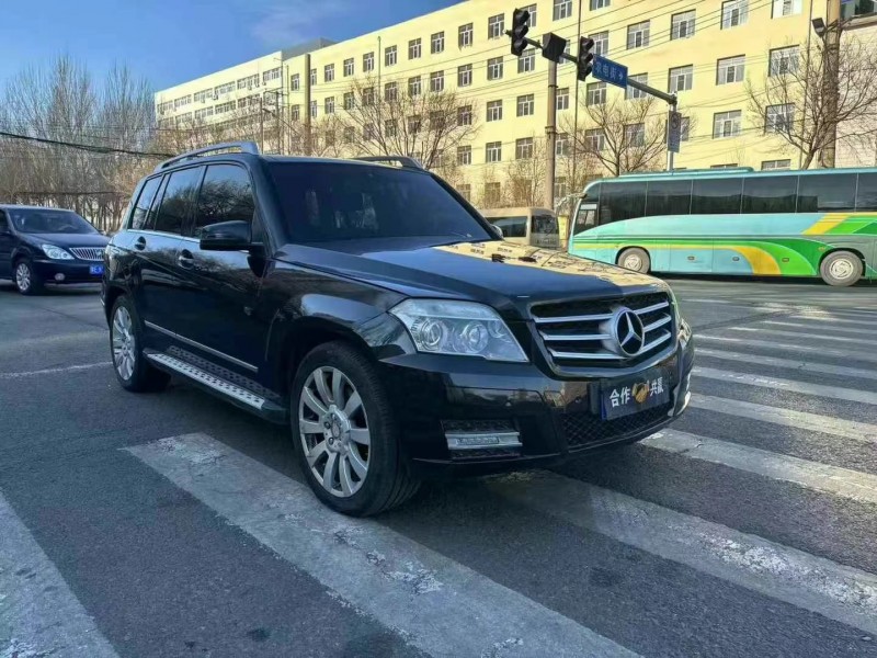 青岛10年奔驰GLK2