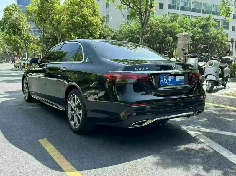 深圳22年奔驰E8