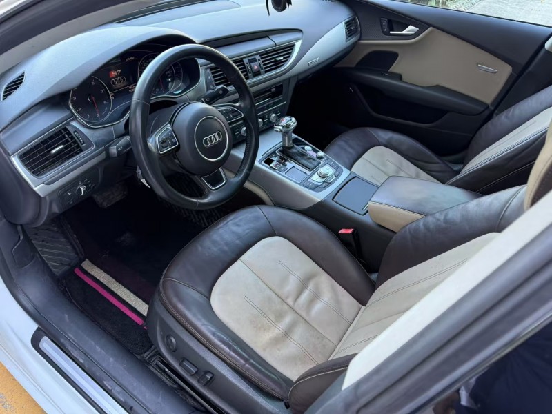 济宁15年奥迪A7L5