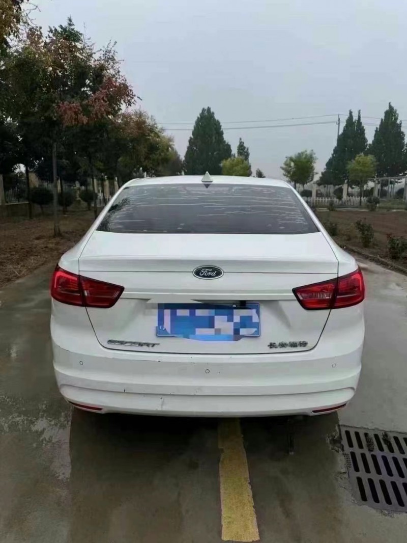 菏泽16年福特福睿斯2