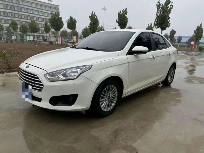 菏泽16年福特福睿斯3