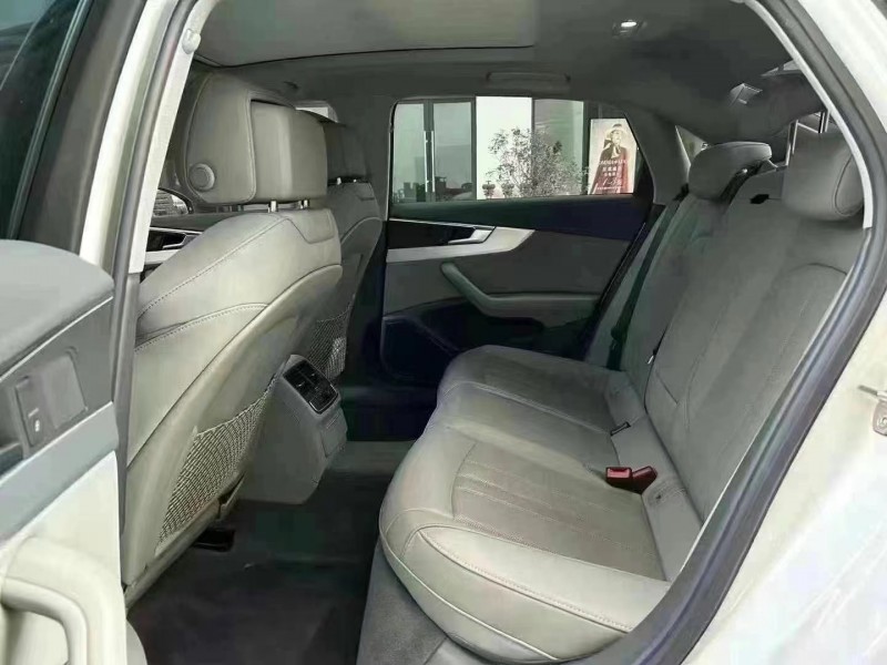 深圳22年奥迪A4L5