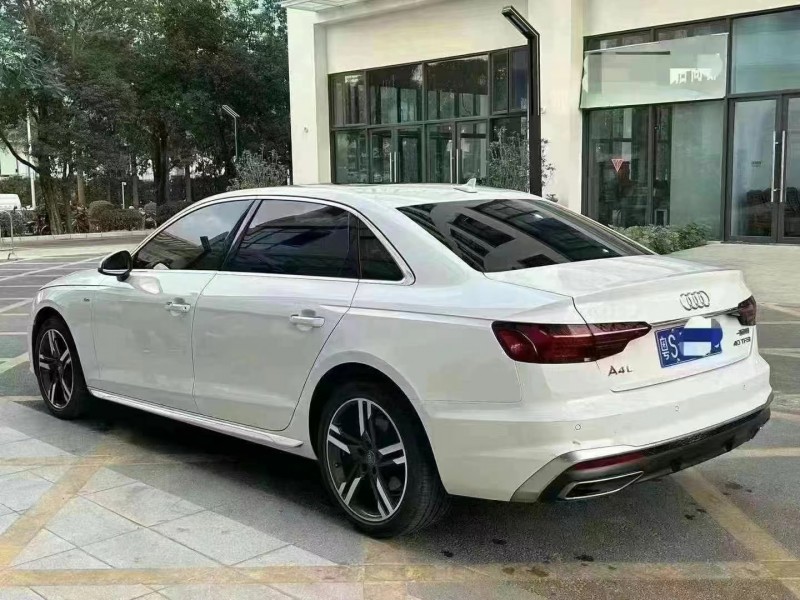 深圳22年奥迪A4L8