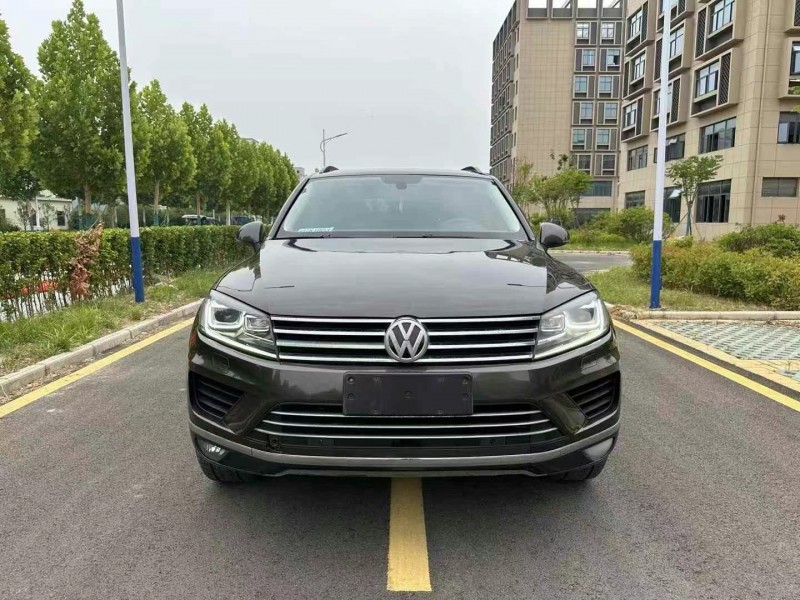 徐州17年大众途锐1