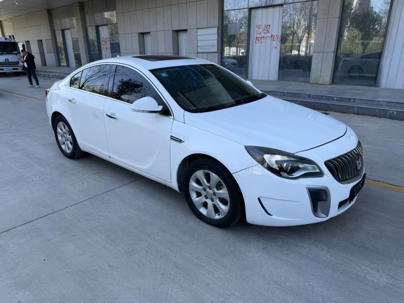 济宁16年别克君威2