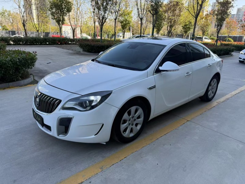 济宁16年别克君威3