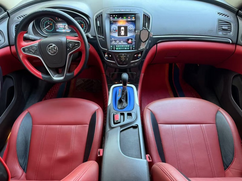 济宁16年别克君威5