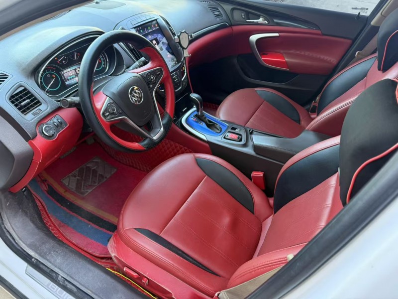 济宁16年别克君威6