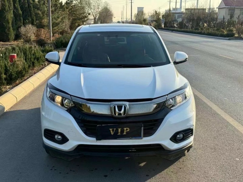 济宁21年本田缤智1