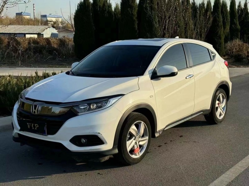 济宁21年本田缤智3