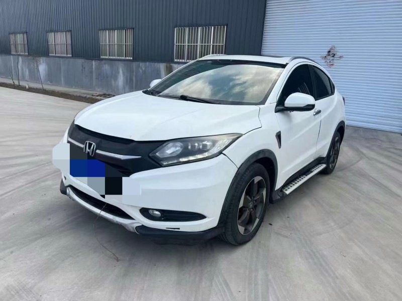 济宁15年本田缤智3